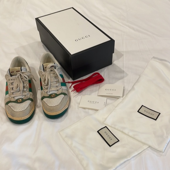 GUCCI Men US 9.5/UK 9 Screener GG Sneaker Made to Look Worn; White/Green/Red - Picture 9 of 9